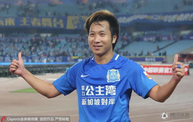 日本老师掀裙子打屁股网