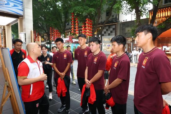 触手攻击美女下部的视频