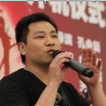 室友俱乐部服务员和小姐